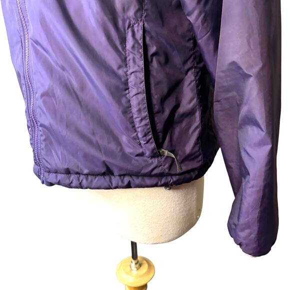 The North Face women’s purple insulated jacket M  zip front lightweight coat - Picture 5 of 9